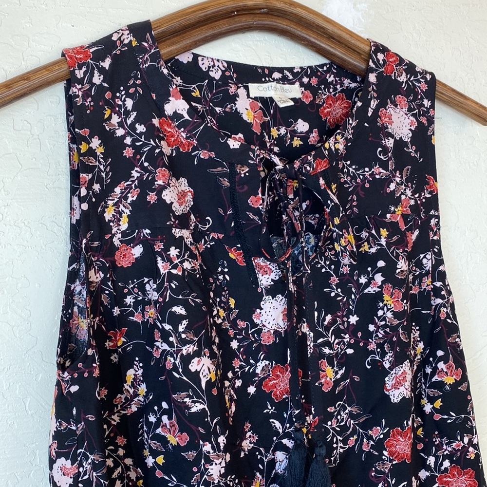 🔴5/$25🔴 Boho/Hippy sleeveless tunic - Picture 2 of 3
